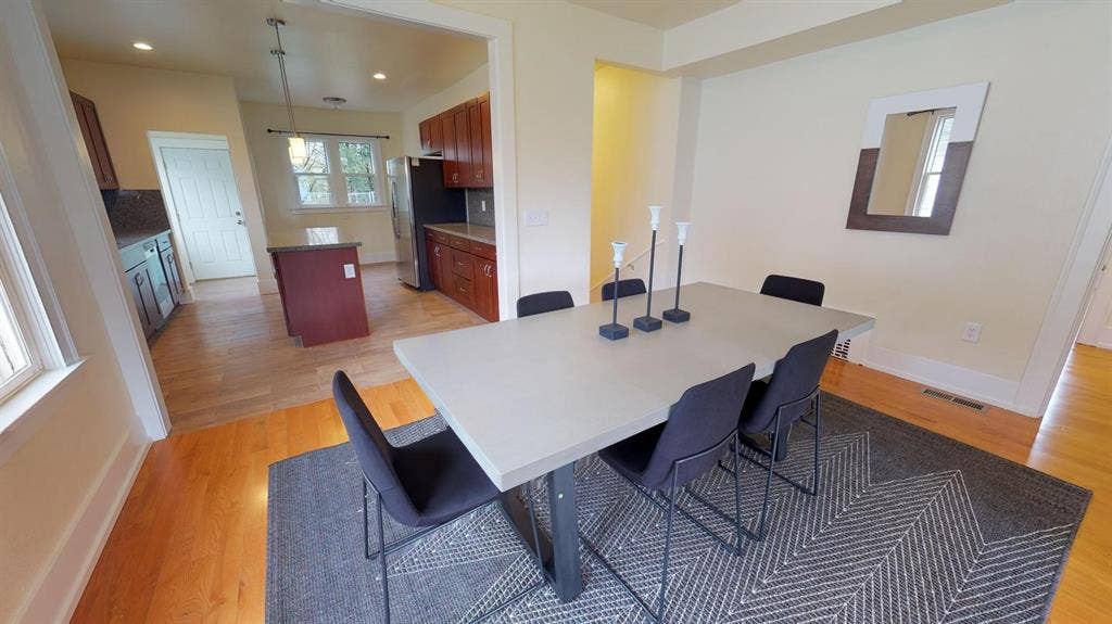 1 BR in Seattle