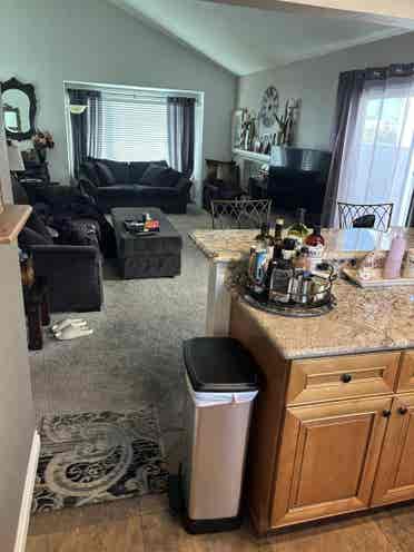 Irvine /woodbridge home share