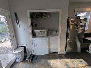 Private room available to rent