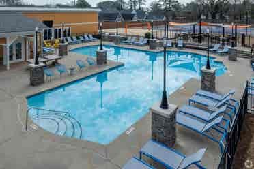 Lease Takeover At Clemson Edge