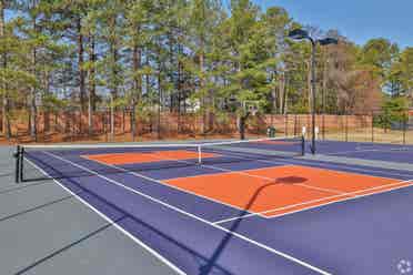 Lease Takeover At Clemson Edge