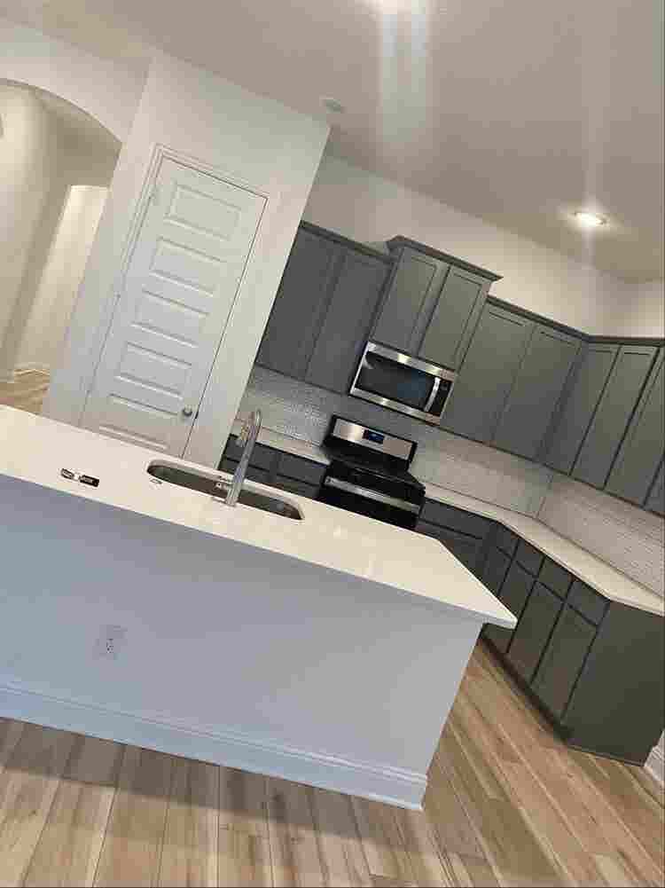 Beautiful home in Sheppards Place!