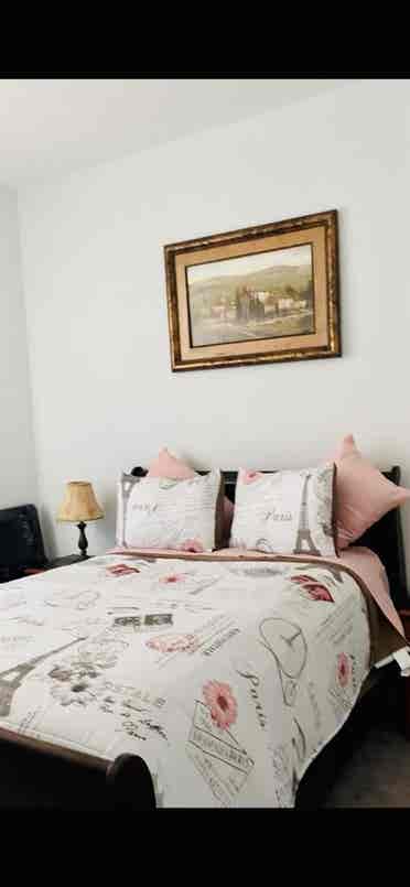 Beautiful home in Sheppards Place!