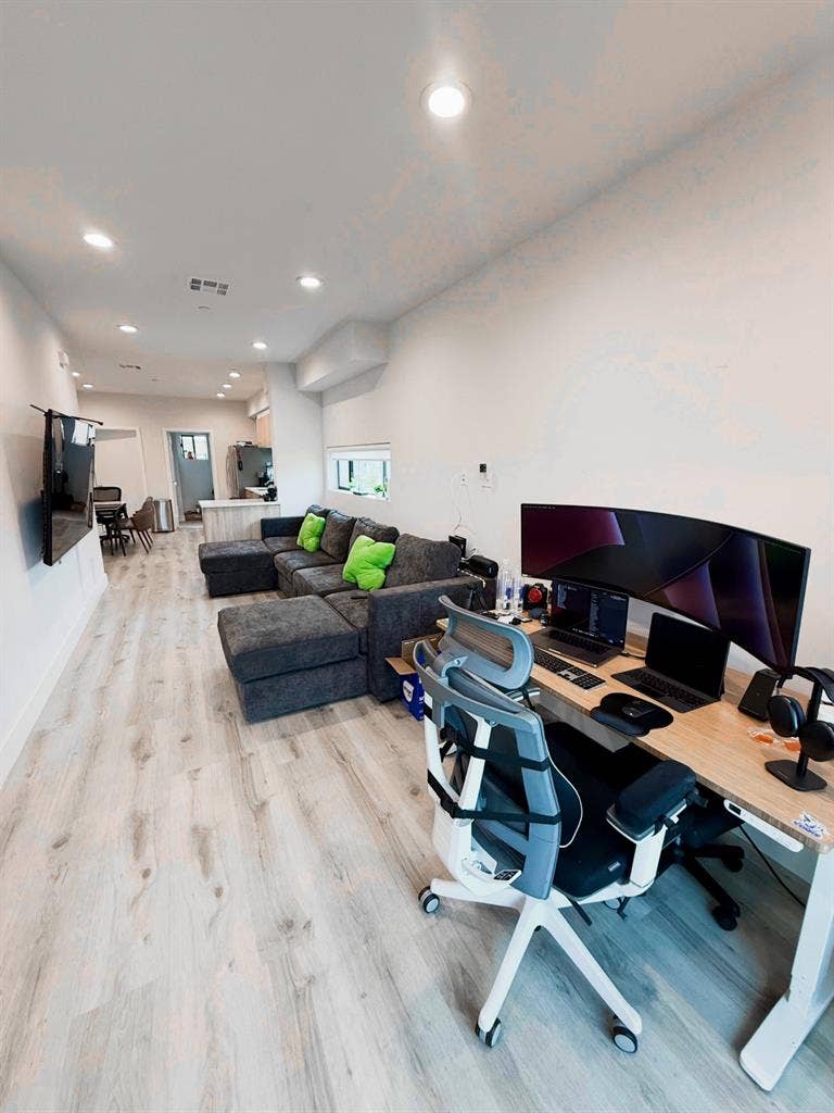 4 Story Mid - City Townhouse & view
