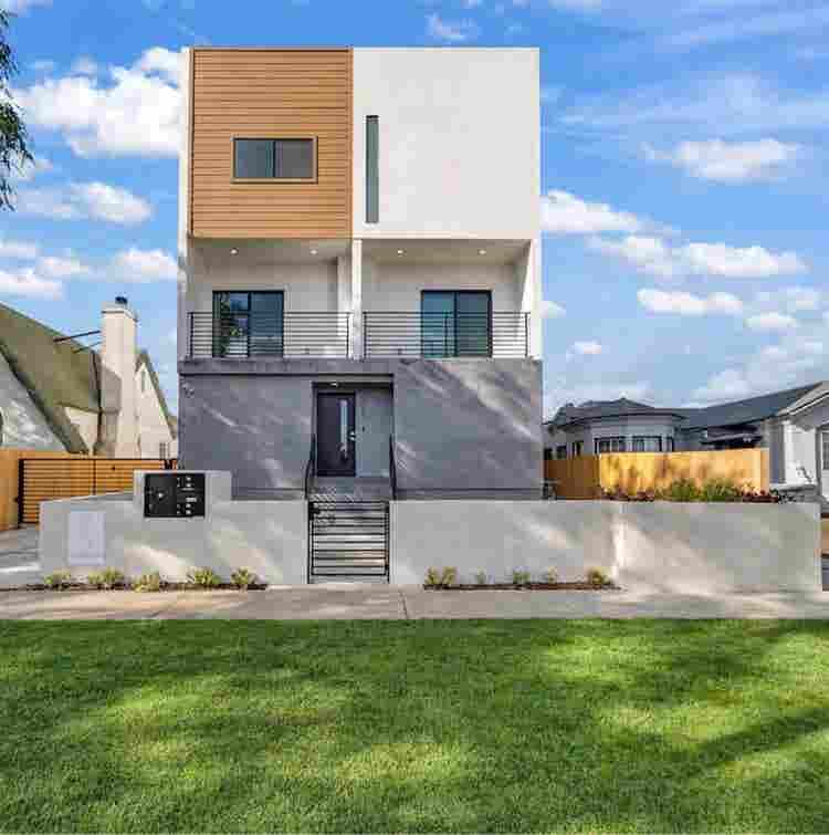 4 Story Mid - City Townhouse & view