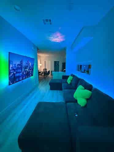 4 Story Mid - City Townhouse & view