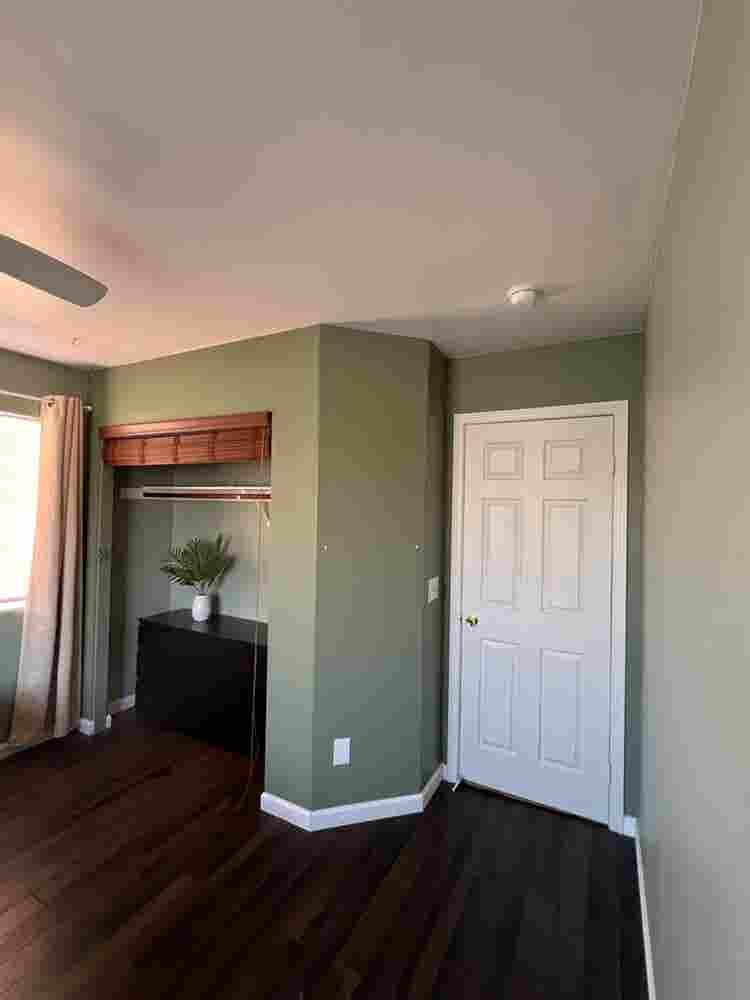 Fully furnished room with parking