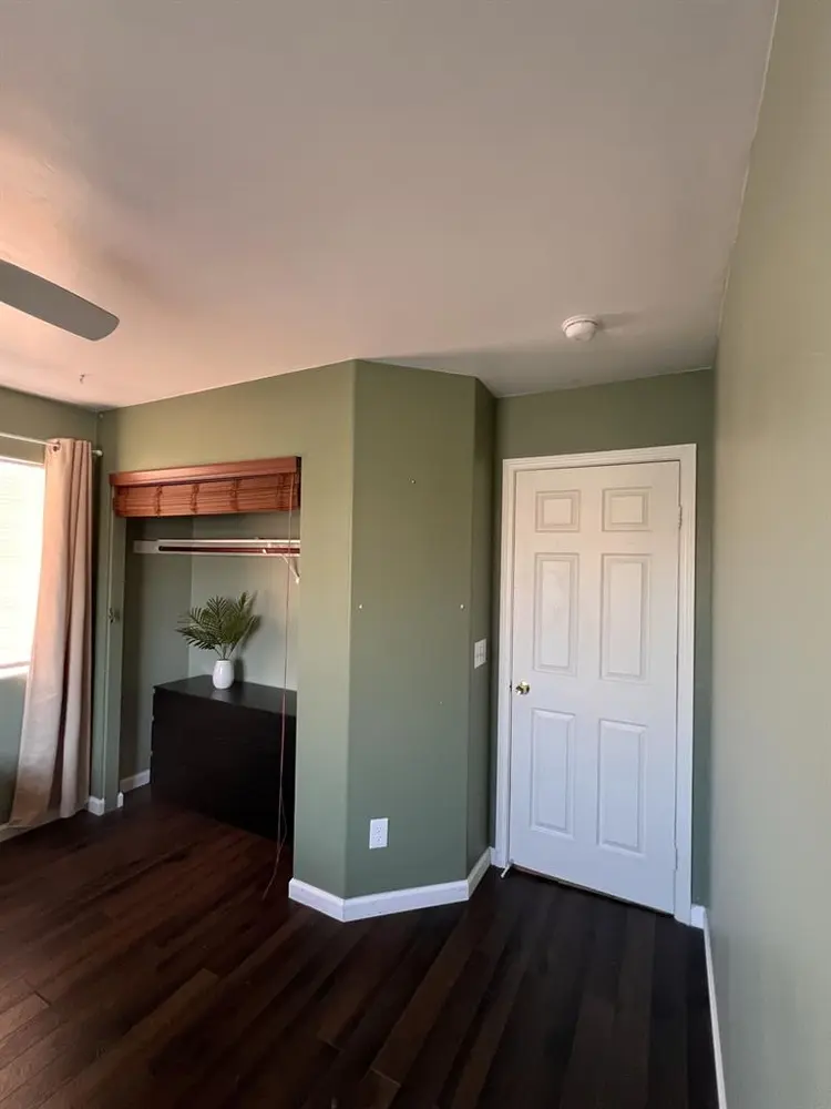 Fully furnished room with parking