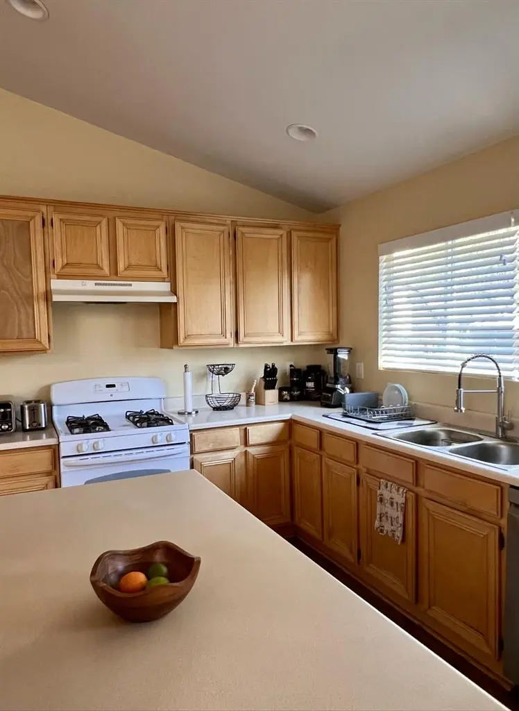 Fully furnished room with parking