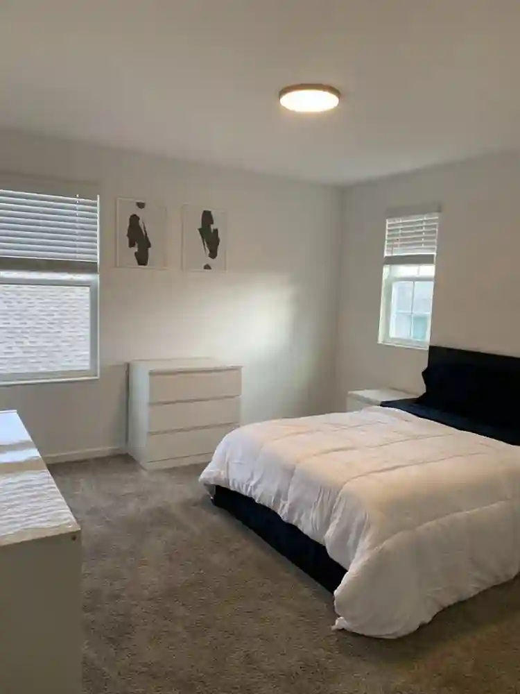 Simple Safe Centralized