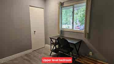 5-Br Detached Home Near Western U