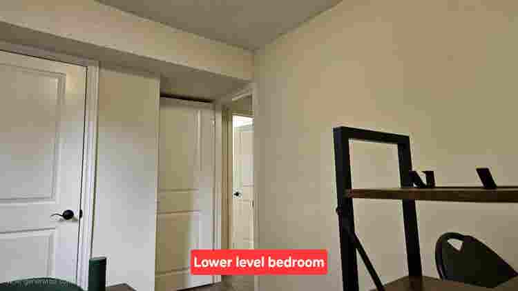 5-Br Detached Home Near Western U