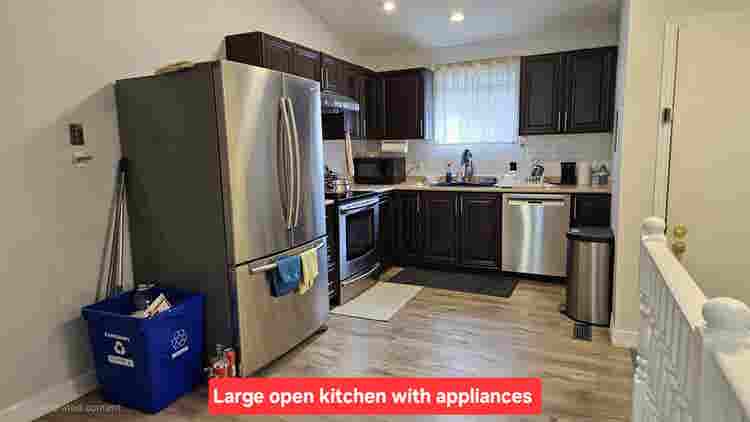 5-Br Detached Home Near Western U