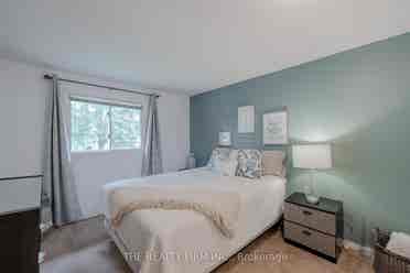 5-Br Detached Home Near Western U