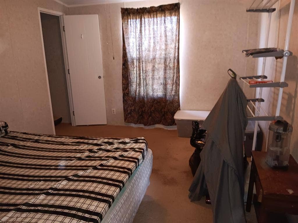 One room with private bath