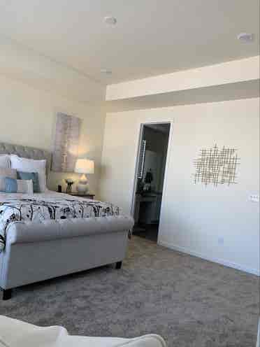 Elegantly furnished + attached bath