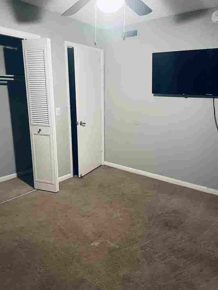 Medium Room in Orlando/Winter Park