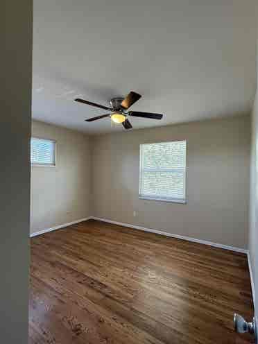 Looking for Roommates!