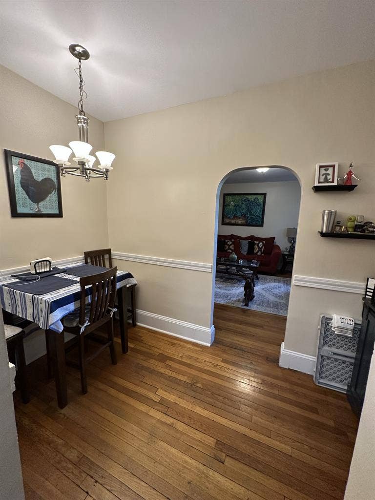 Looking for roommate for