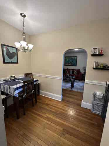 Looking for roommate for