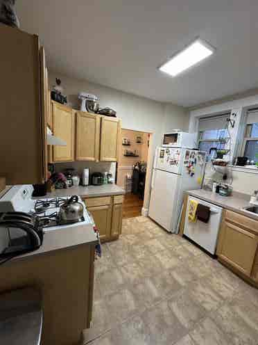 Looking for roommate for
