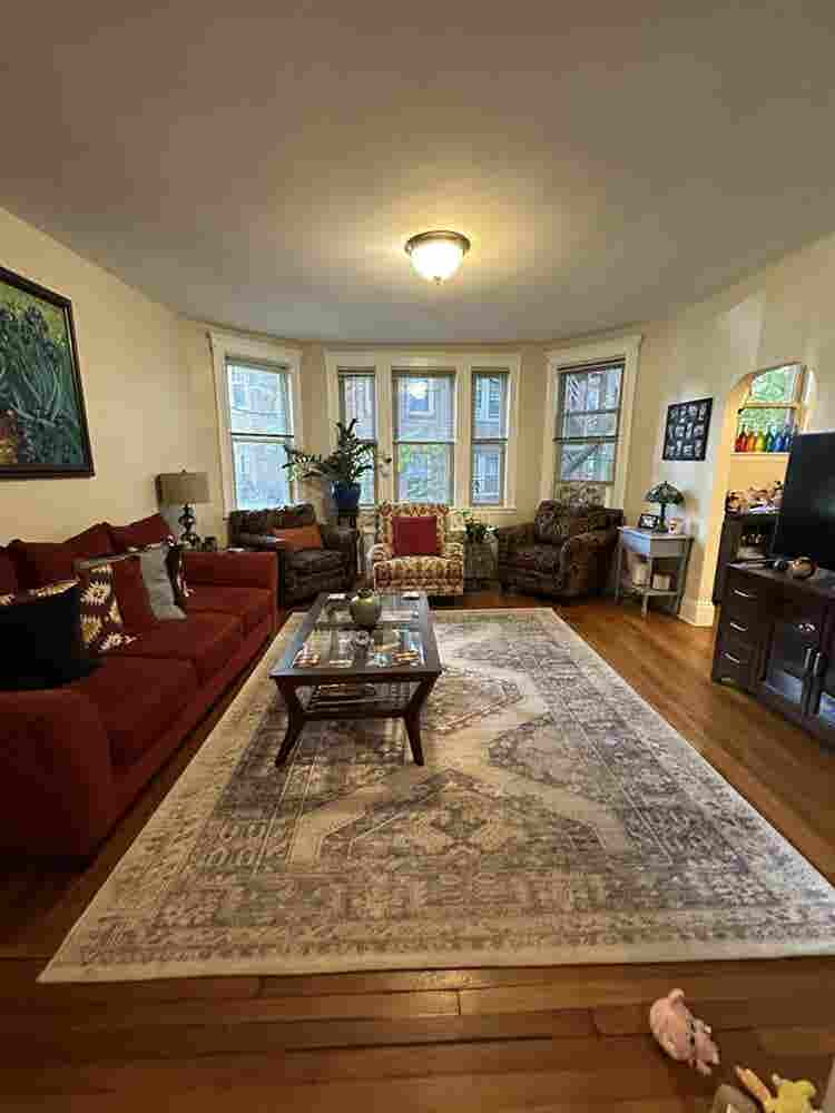 Looking for roommate for