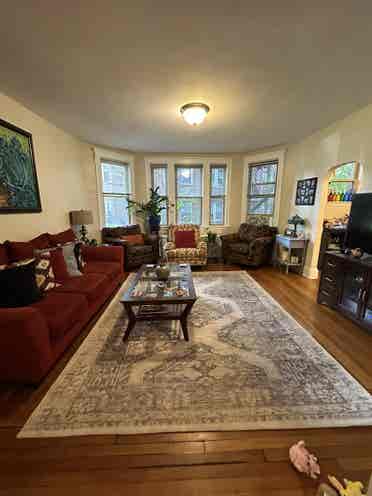 Looking for roommate for