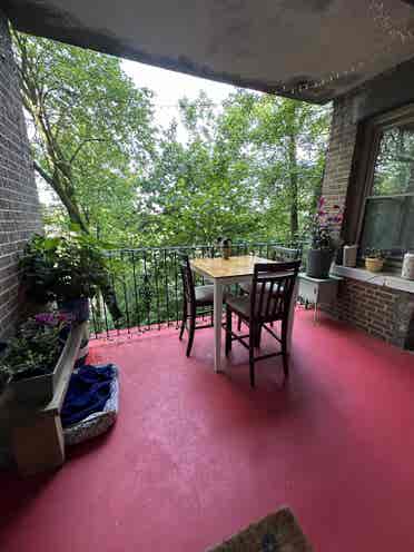 Looking for roommate for