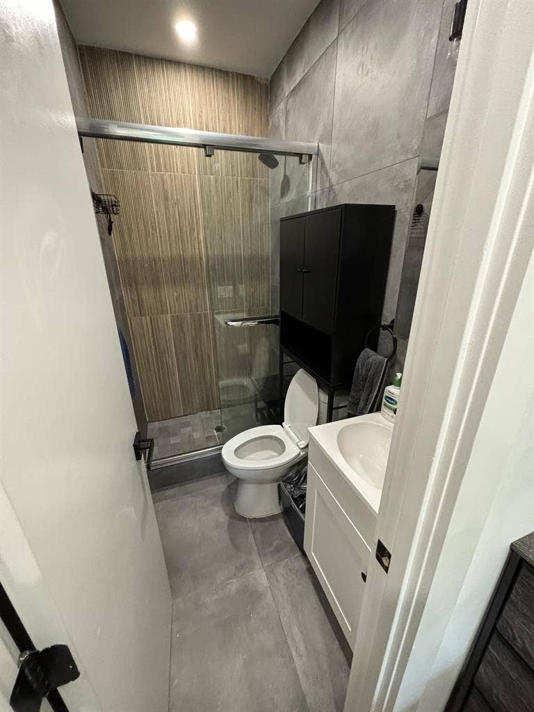 Room in bath!