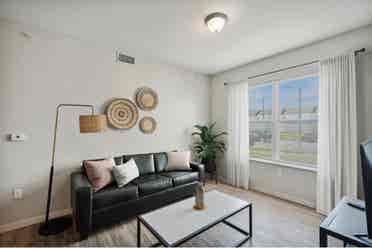 The Social Edwardsville - Sublease