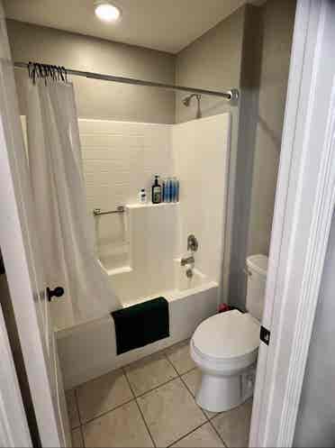 Multiple rooms in Temescal Valley