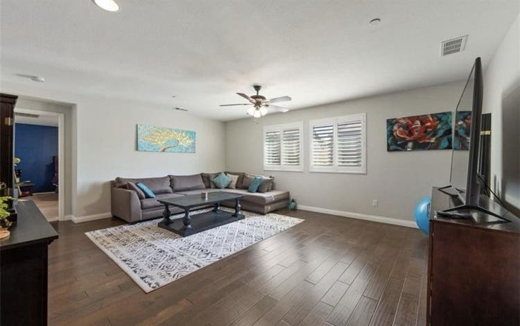 Multiple rooms in Temescal Valley