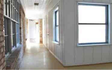 Great for 4 friends, near  Bush