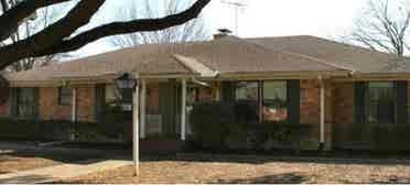 Great for 4 friends, near  Bush