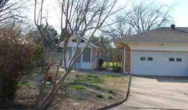 Great for 4 friends, near  Bush