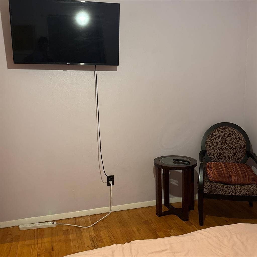 Room for rent -female only-