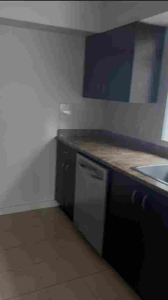 Beachside Room Downtown – Move In