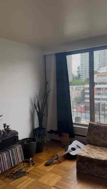 Beachside Room Downtown – Move In
