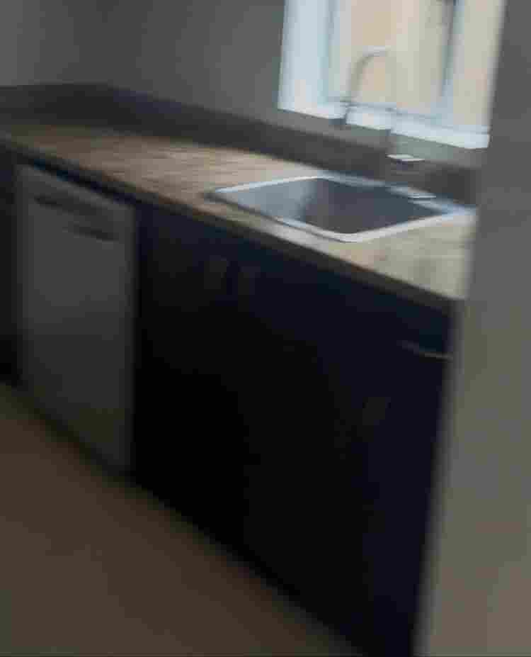 Beachside Room Downtown – Move In