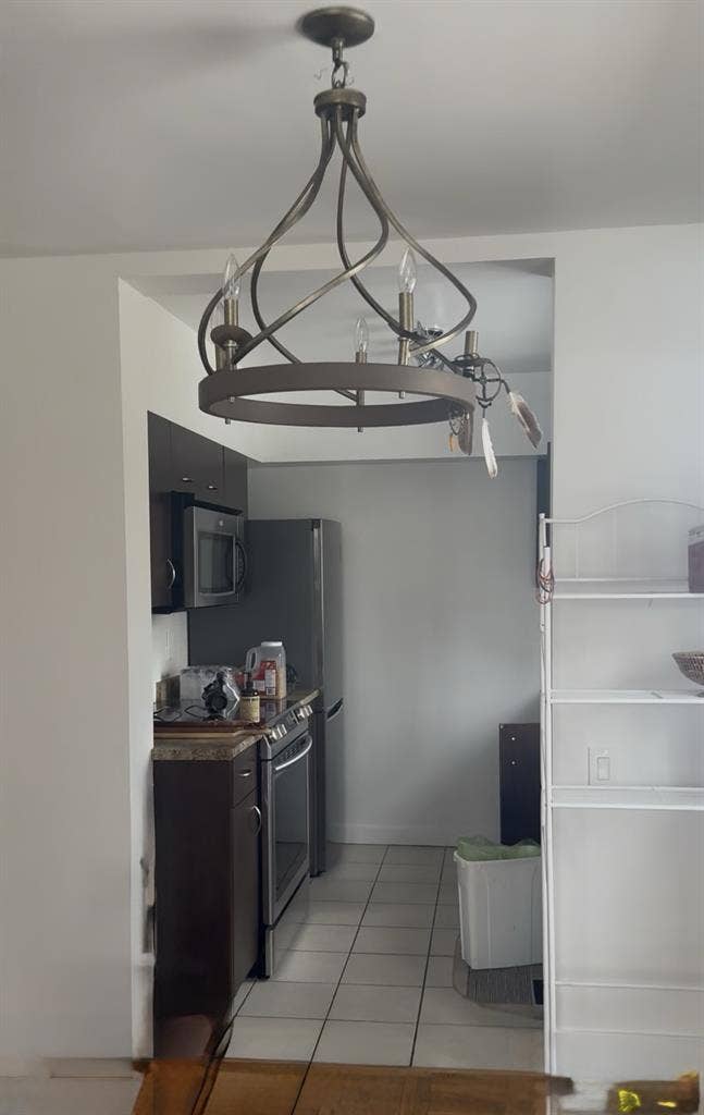 Beachside Room Downtown – Move In