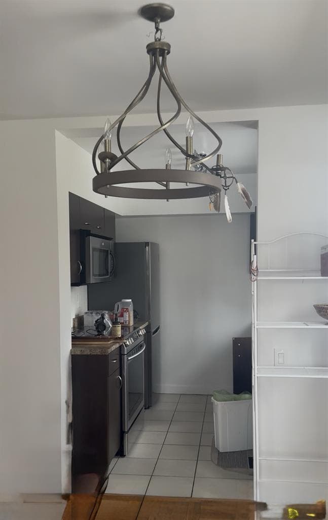 Beachside Room Downtown – Move In