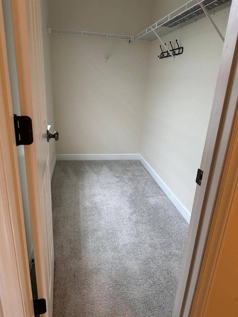 Comfortable Room - Residential Home
