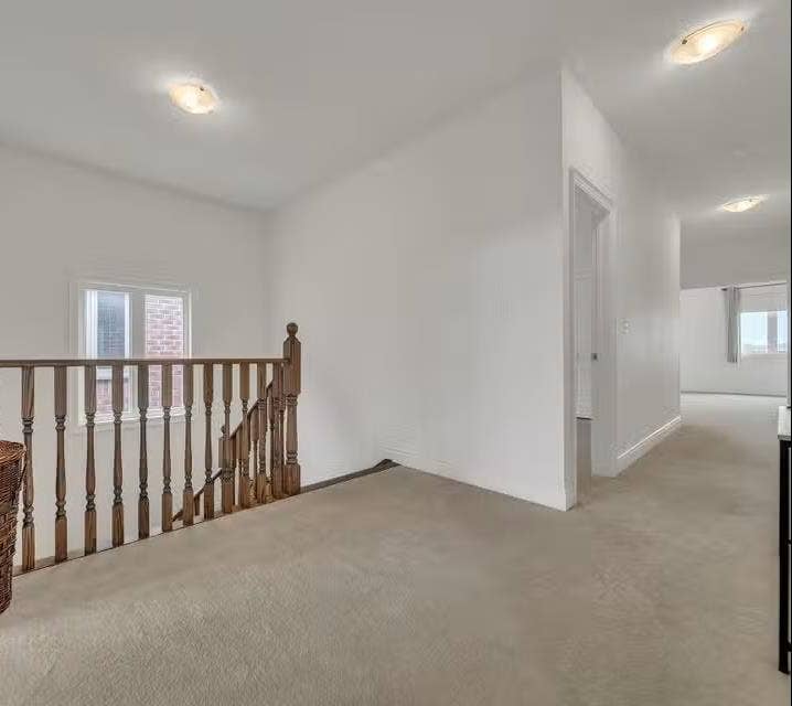 Master Bedroom Room For Rent