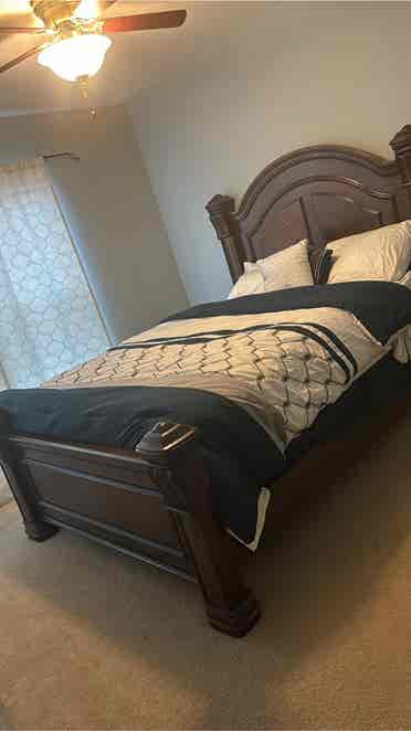 Furnished room availablee