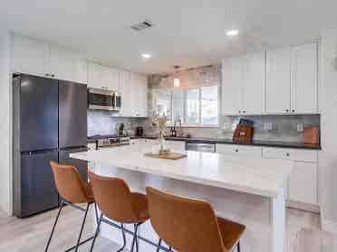 Master Room in Modern Home by SDSU