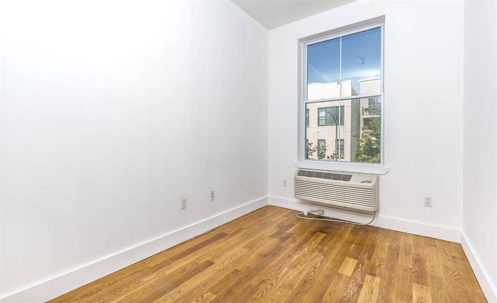 1 BR in Brooklyn