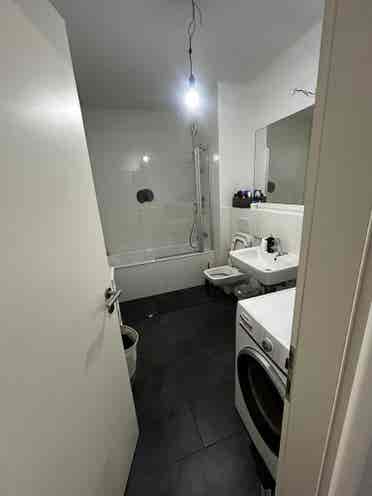 Space Available at Bln Hauptbahnof