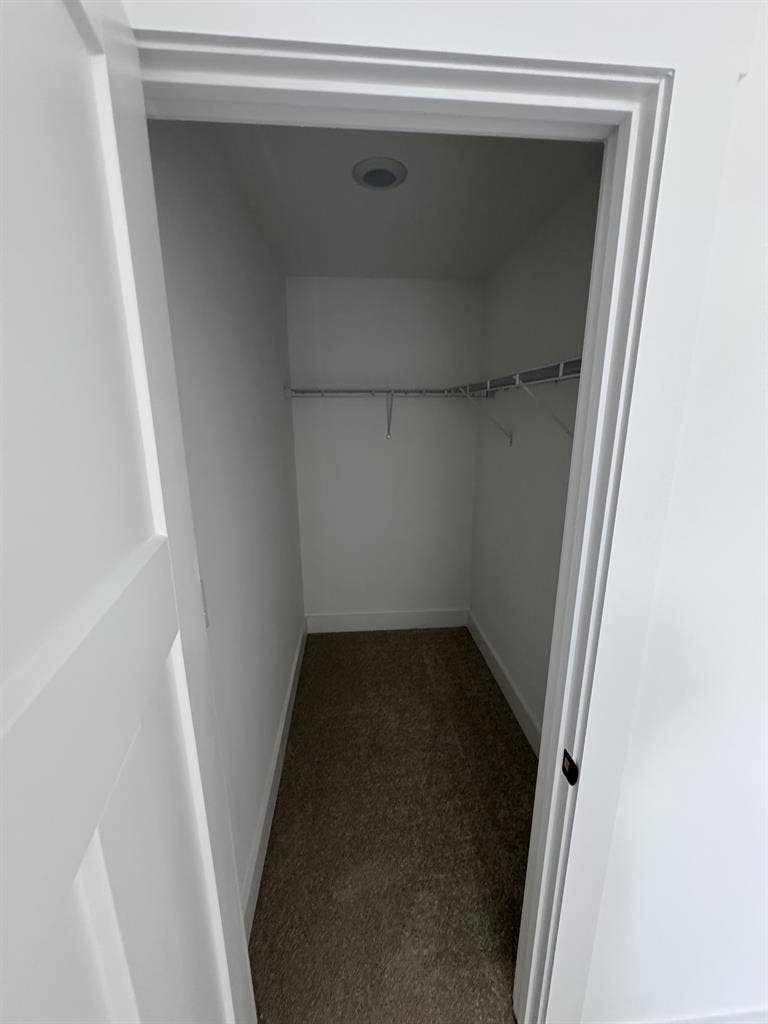 Private Room/Bath great for BMW!