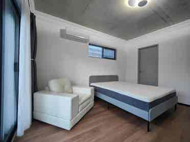 Private Room with Ensuite Bathroom