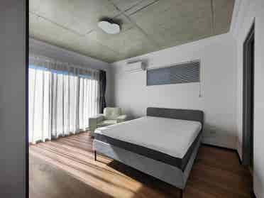 Private Room with Ensuite Bathroom